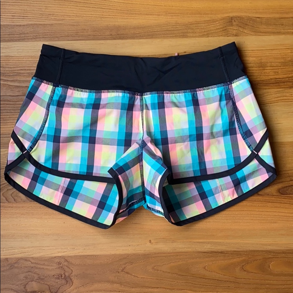 EUC Lululemon plaid Speed Shorts 4